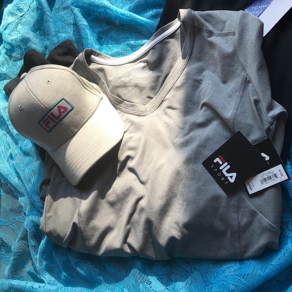 Fila Tops - Fila Sport Women’s Small Long Sleeve Top Cap Set